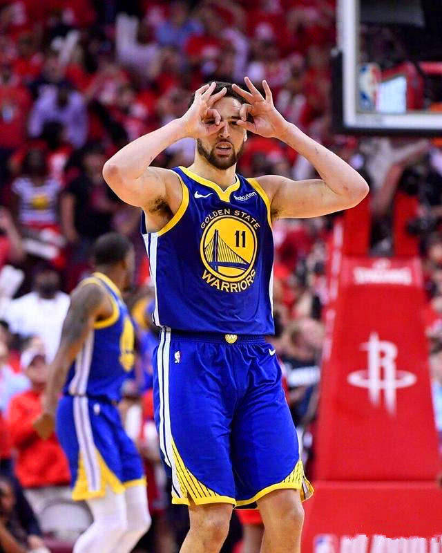 Kaiyun-包含蒂姆回归赛场，关键助攻首场状态亮眼，美国队观众沸腾！的词条