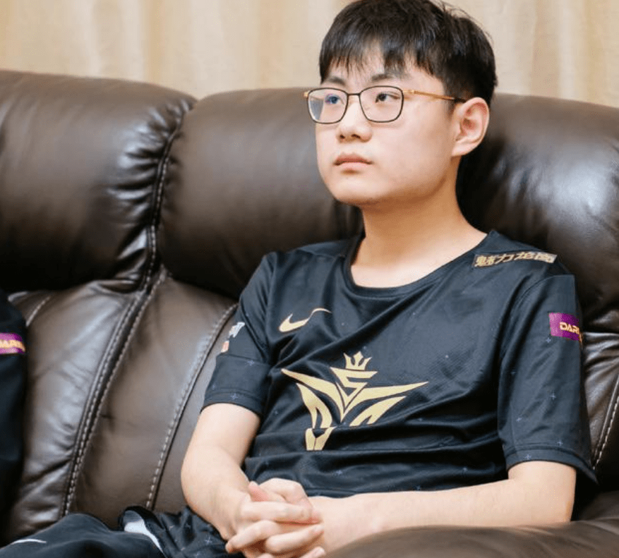 Kaiyun-关于Rookie回归赛场，精彩发挥首场状态亮眼，拜仁观众沸腾！的信息